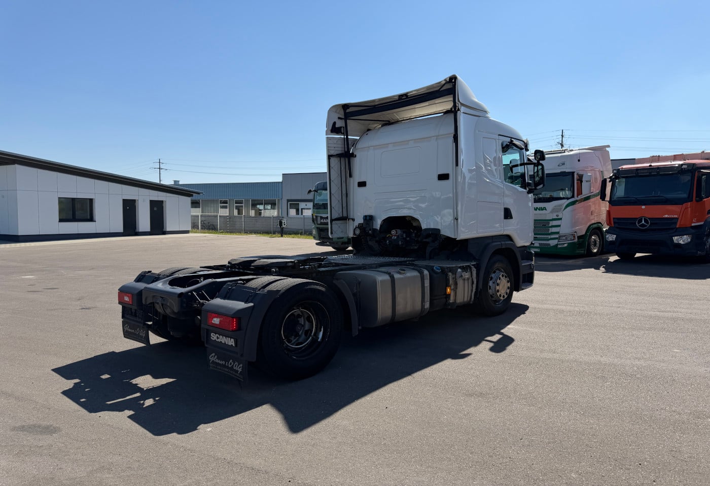 MOTO6625_2892596 vehicle image