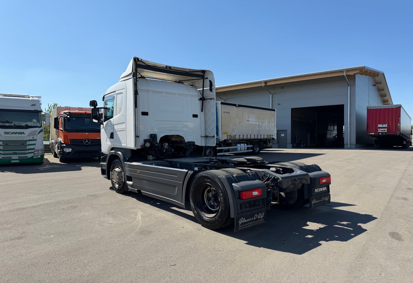 MOTO6625_2892596 vehicle image