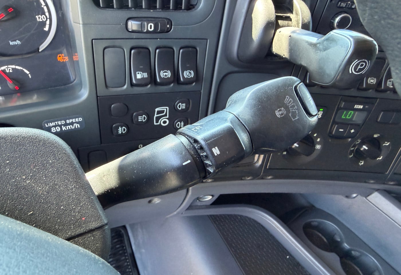 MOTO6625_2892596 vehicle image