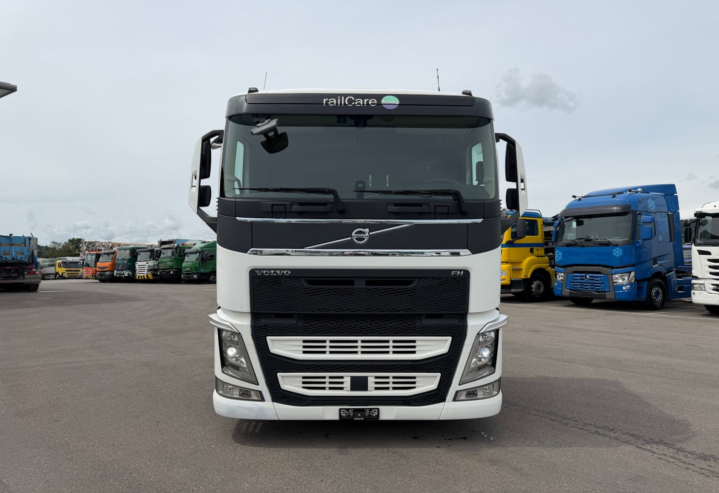 MOTO6625_2921901 vehicle image