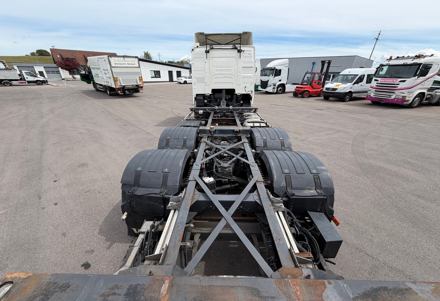 MOTO6625_2921901 vehicle image