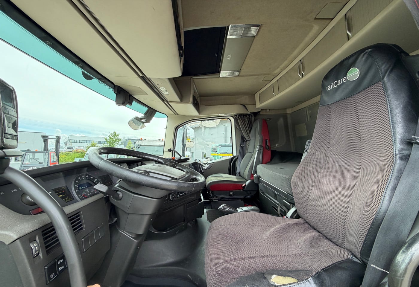 MOTO6625_2921901 vehicle image