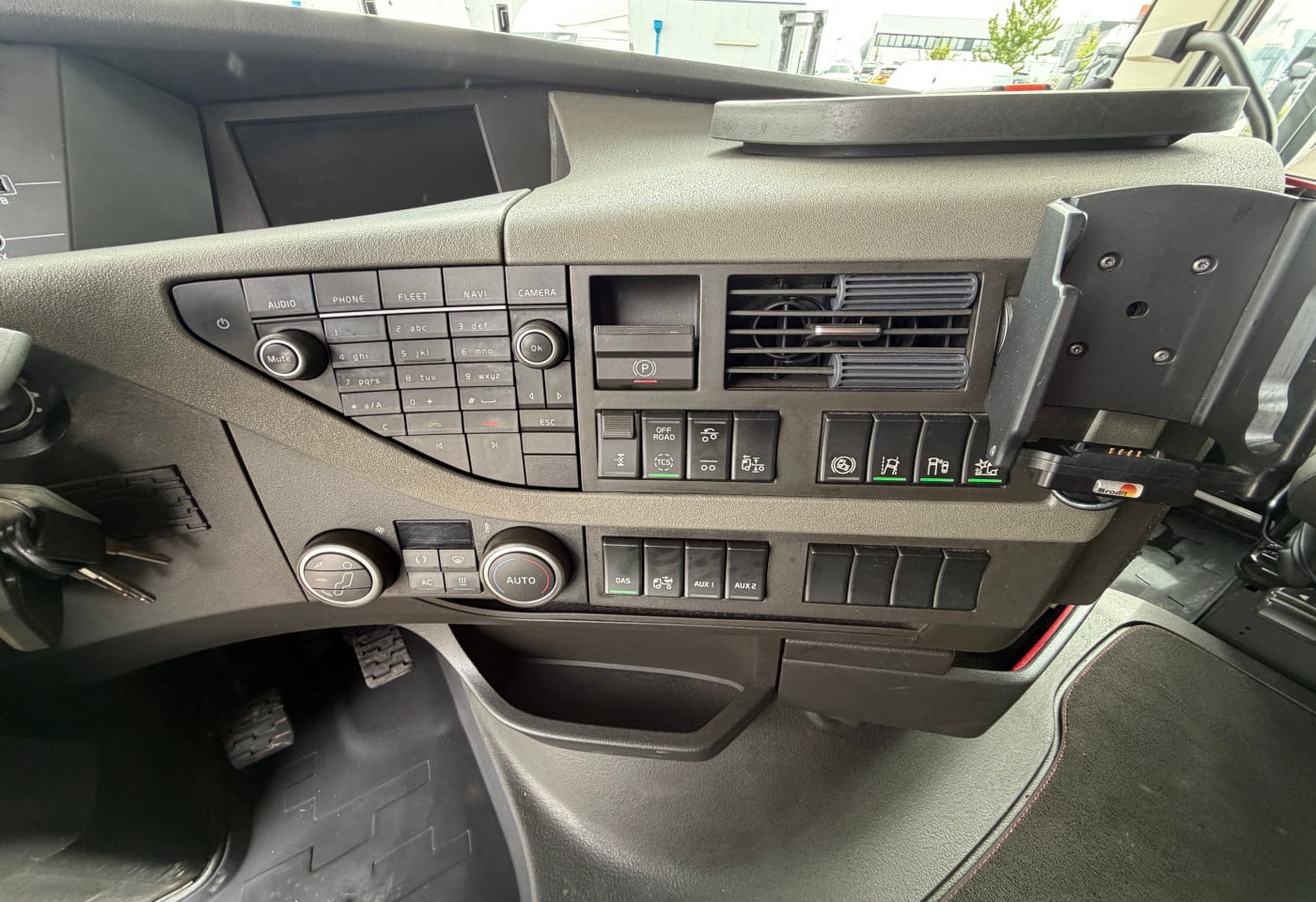 MOTO6625_2921901 vehicle image