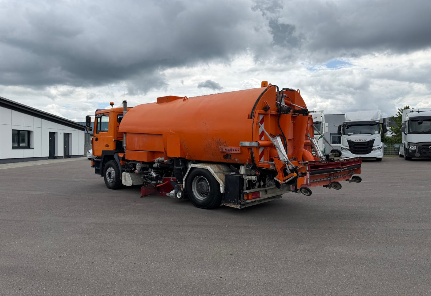 MOTO6625_2923765 vehicle image
