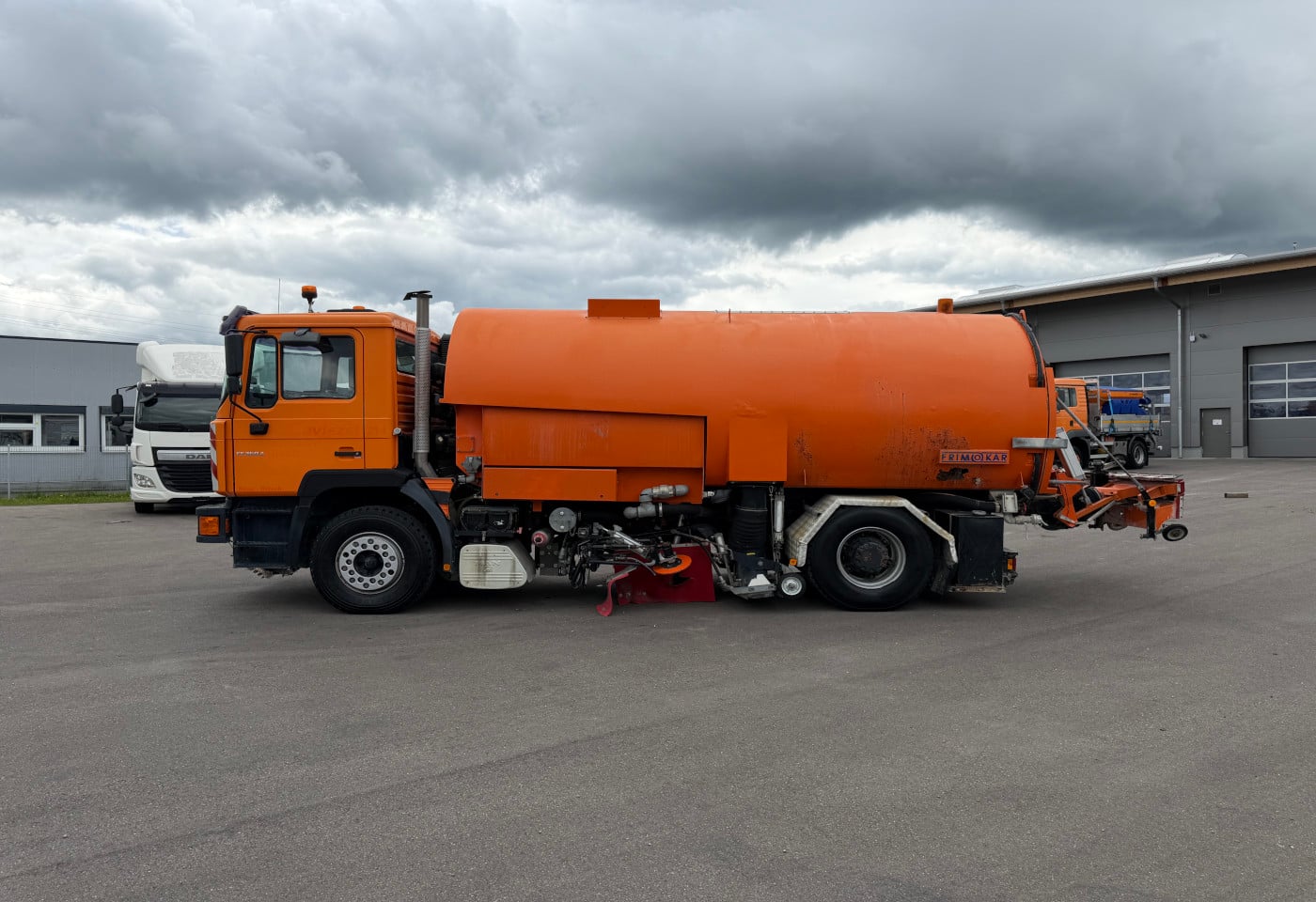 MOTO6625_2923765 vehicle image