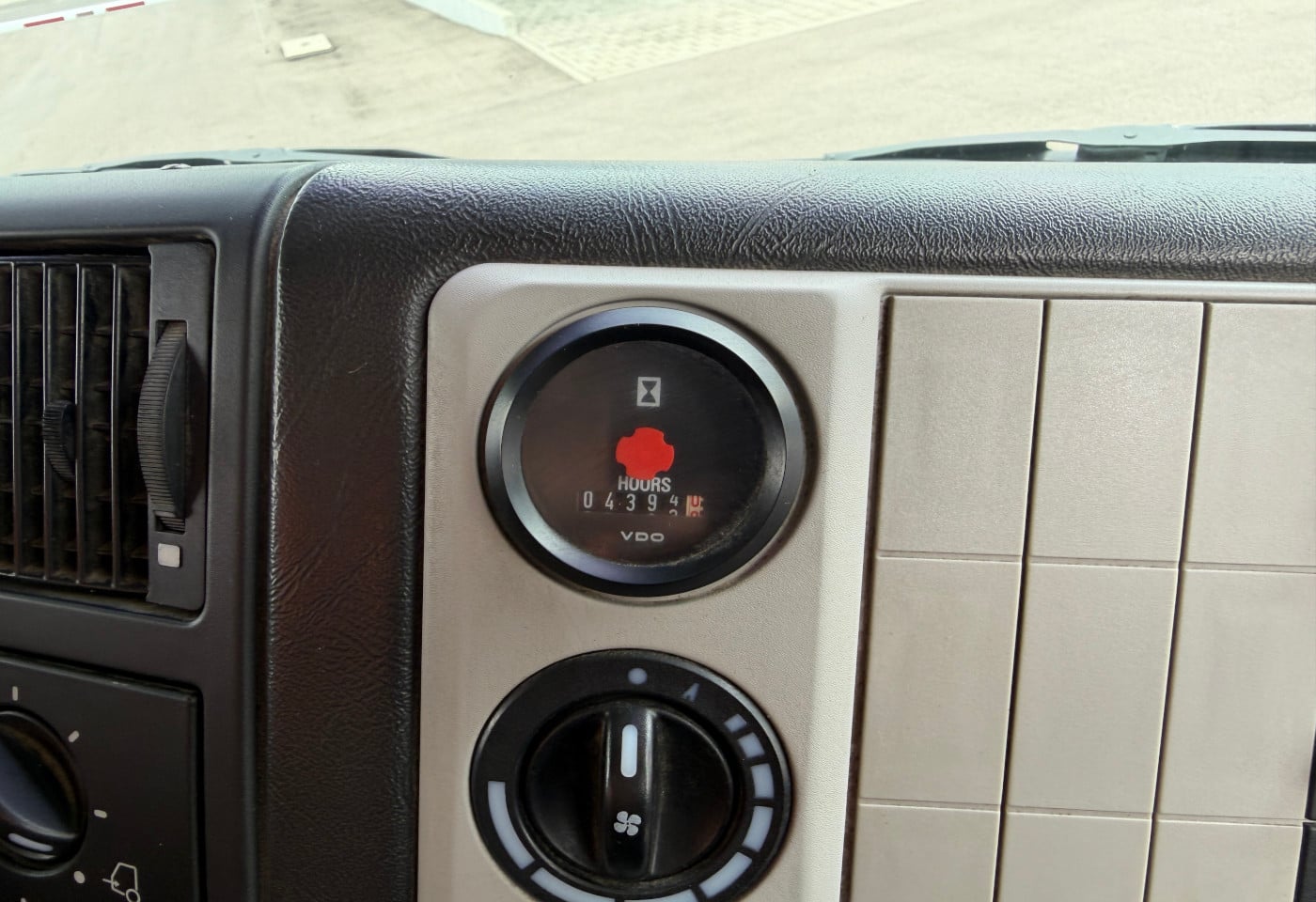 MOTO6625_2923765 vehicle image