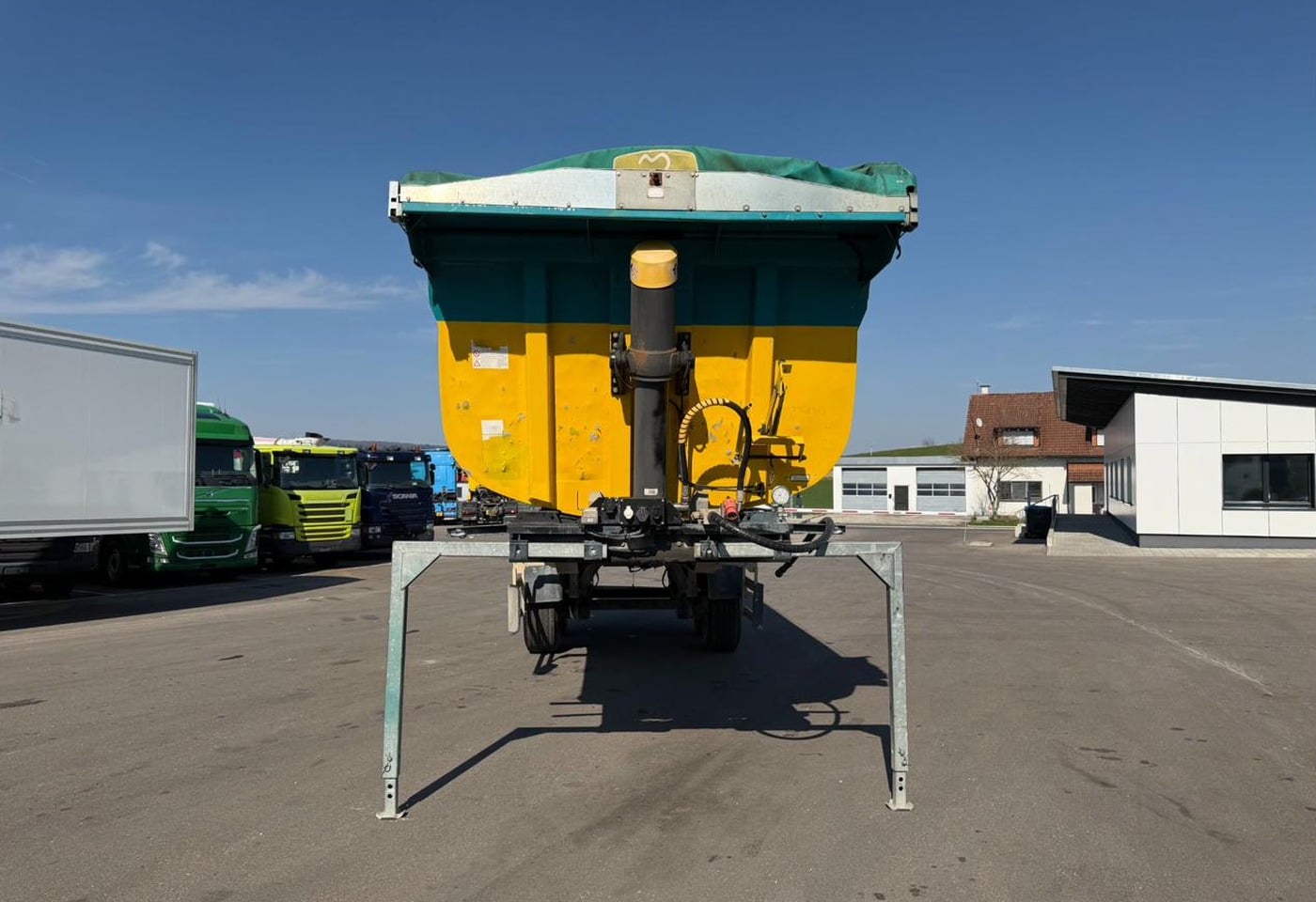 MOTO6625_2856463 vehicle image