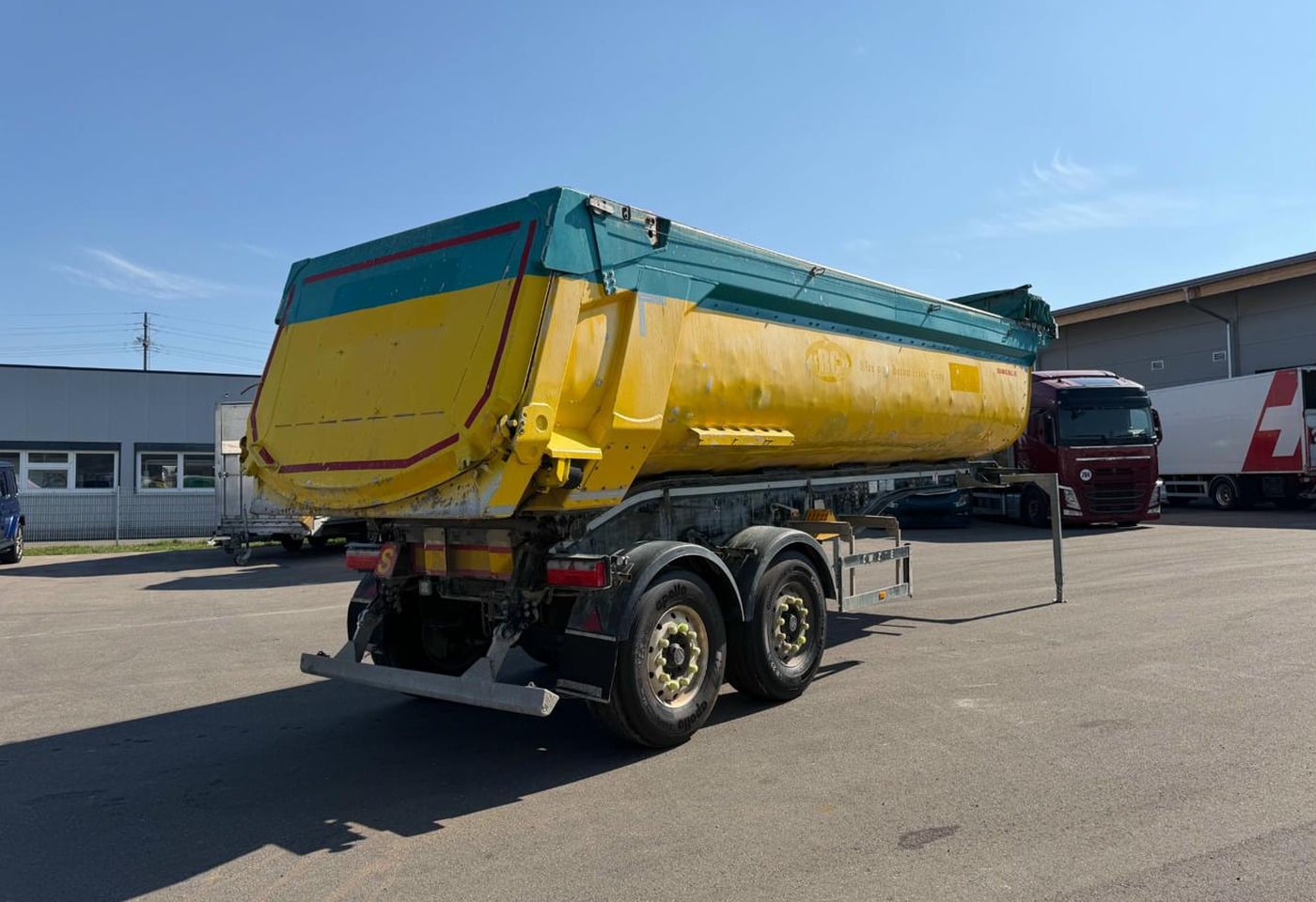 MOTO6625_2856463 vehicle image