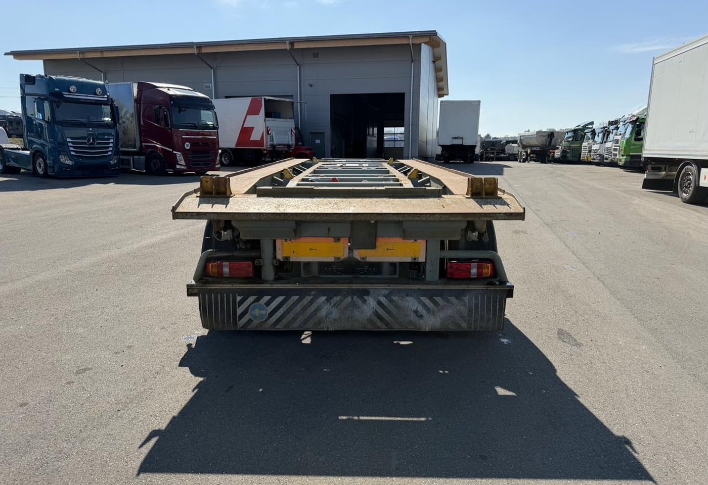 MOTO6625_2856699 vehicle image