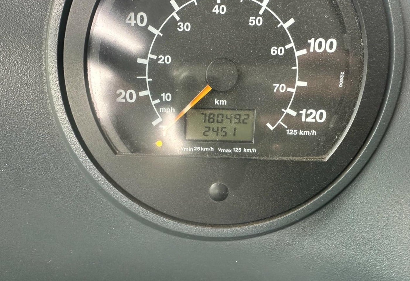 MOTO6625_2865765 vehicle image