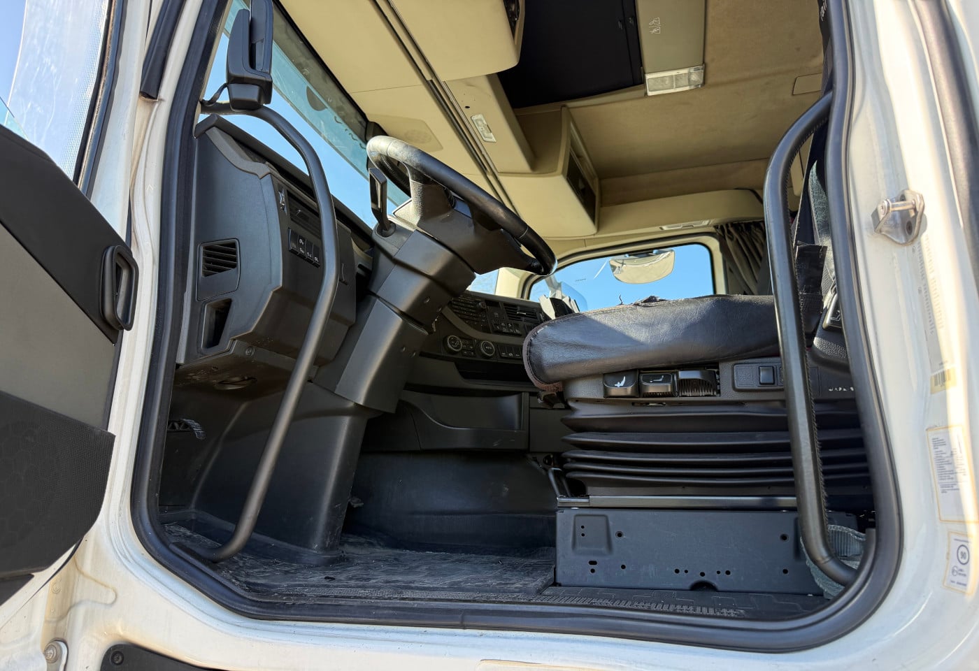 MOTO6625_2837922 vehicle image