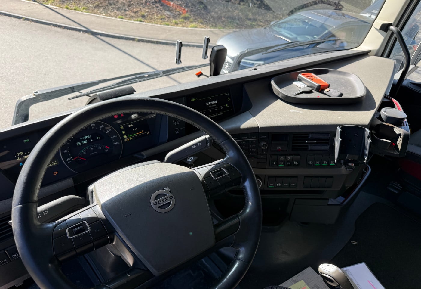 MOTO6625_2837922 vehicle image