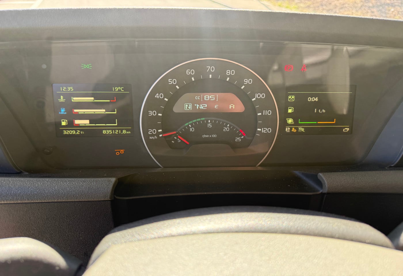 MOTO6625_2837922 vehicle image