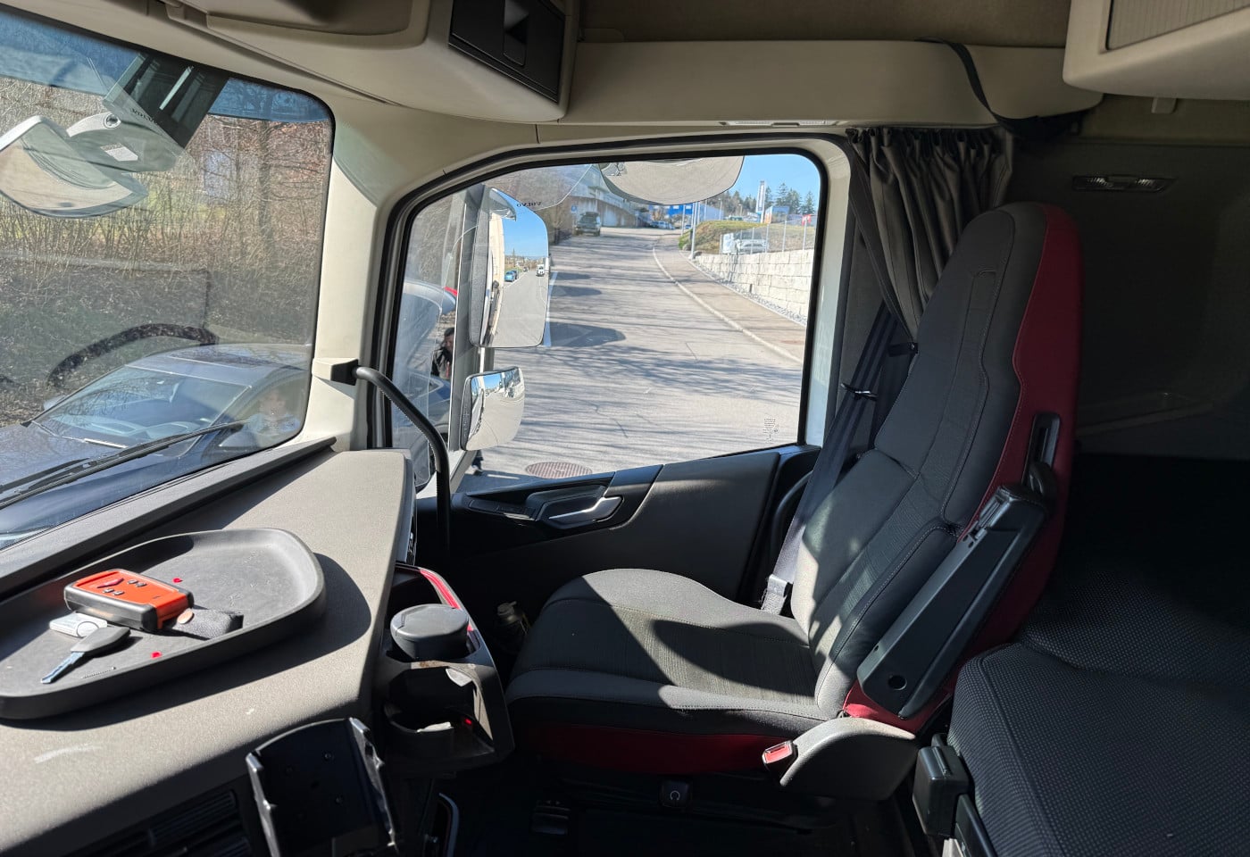 MOTO6625_2837922 vehicle image