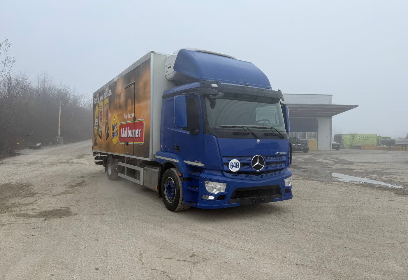 MOTO6625_2837928 vehicle image