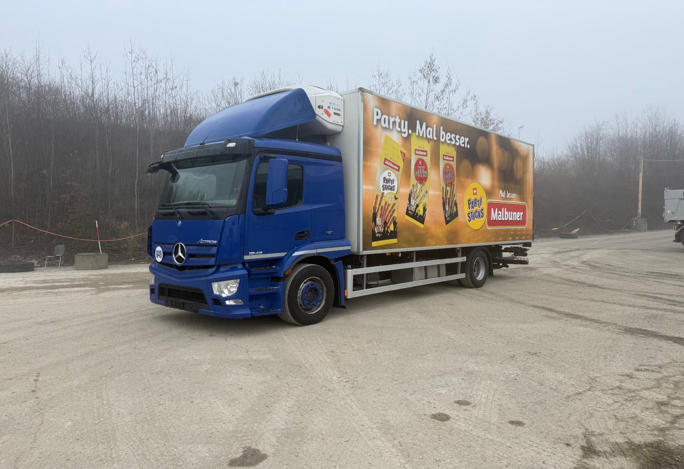 MOTO6625_2837928 vehicle image