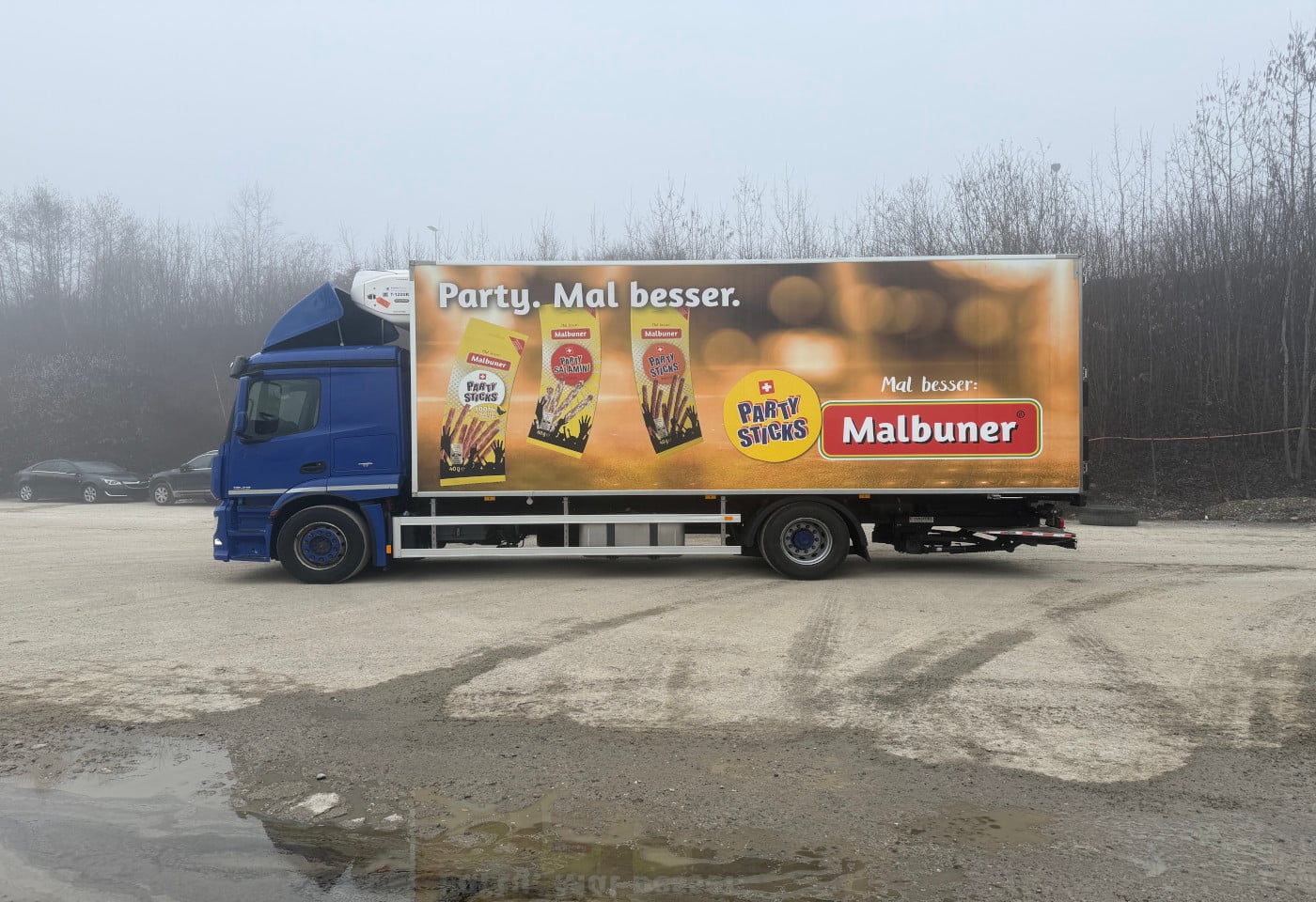 MOTO6625_2837928 vehicle image