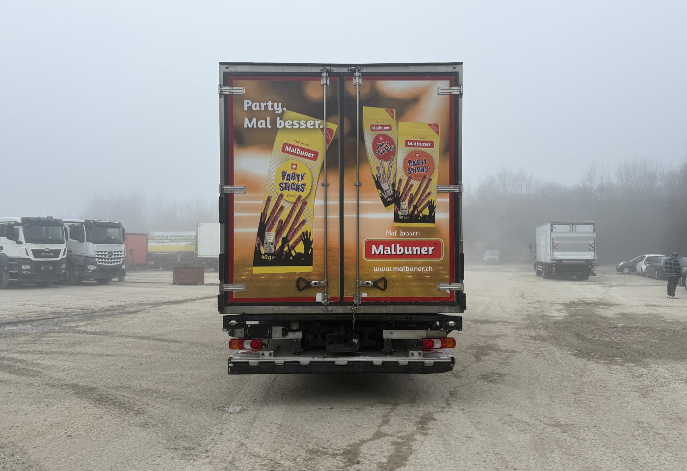 MOTO6625_2837928 vehicle image