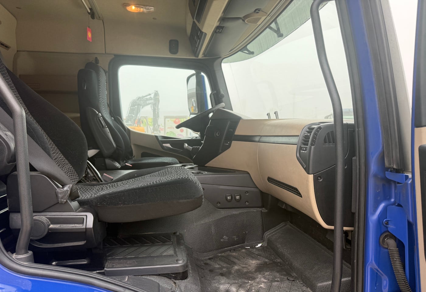 MOTO6625_2837928 vehicle image