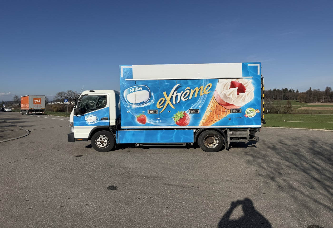 MOTO6625_2838106 vehicle image