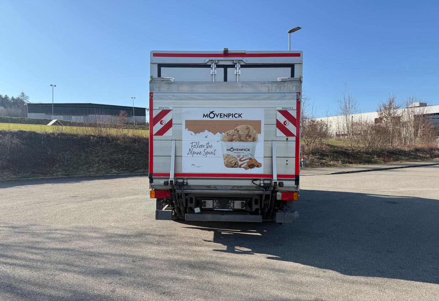 MOTO6625_2838106 vehicle image