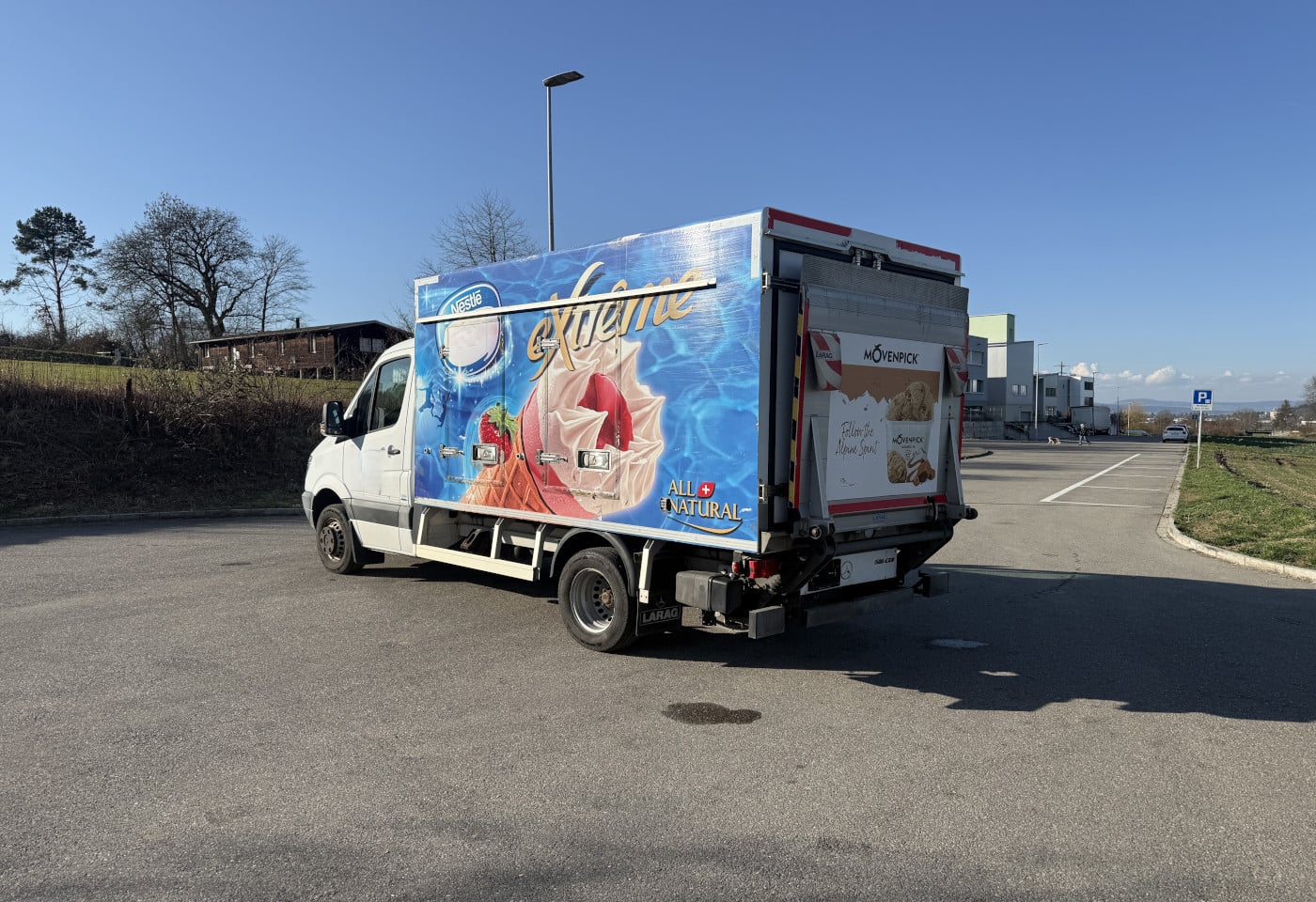 MOTO6625_2838288 vehicle image