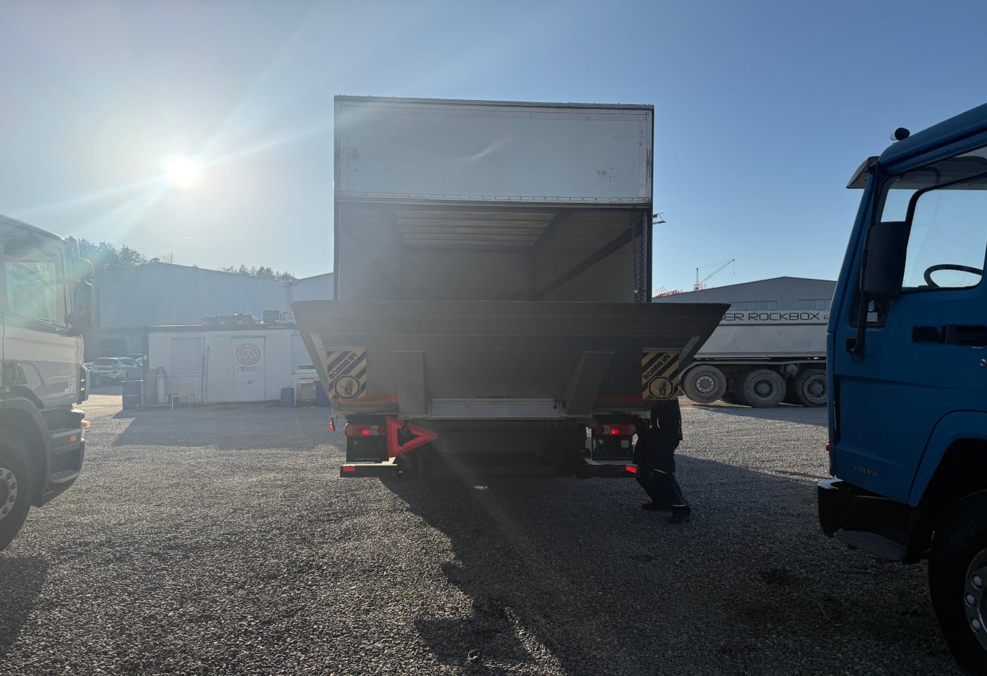 MOTO6625_2838108 vehicle image