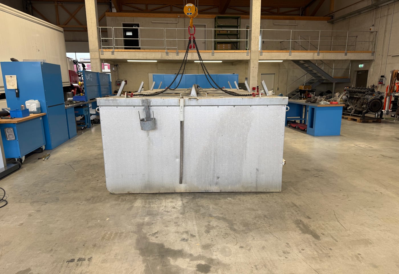 MOTO6625_2845869 vehicle image