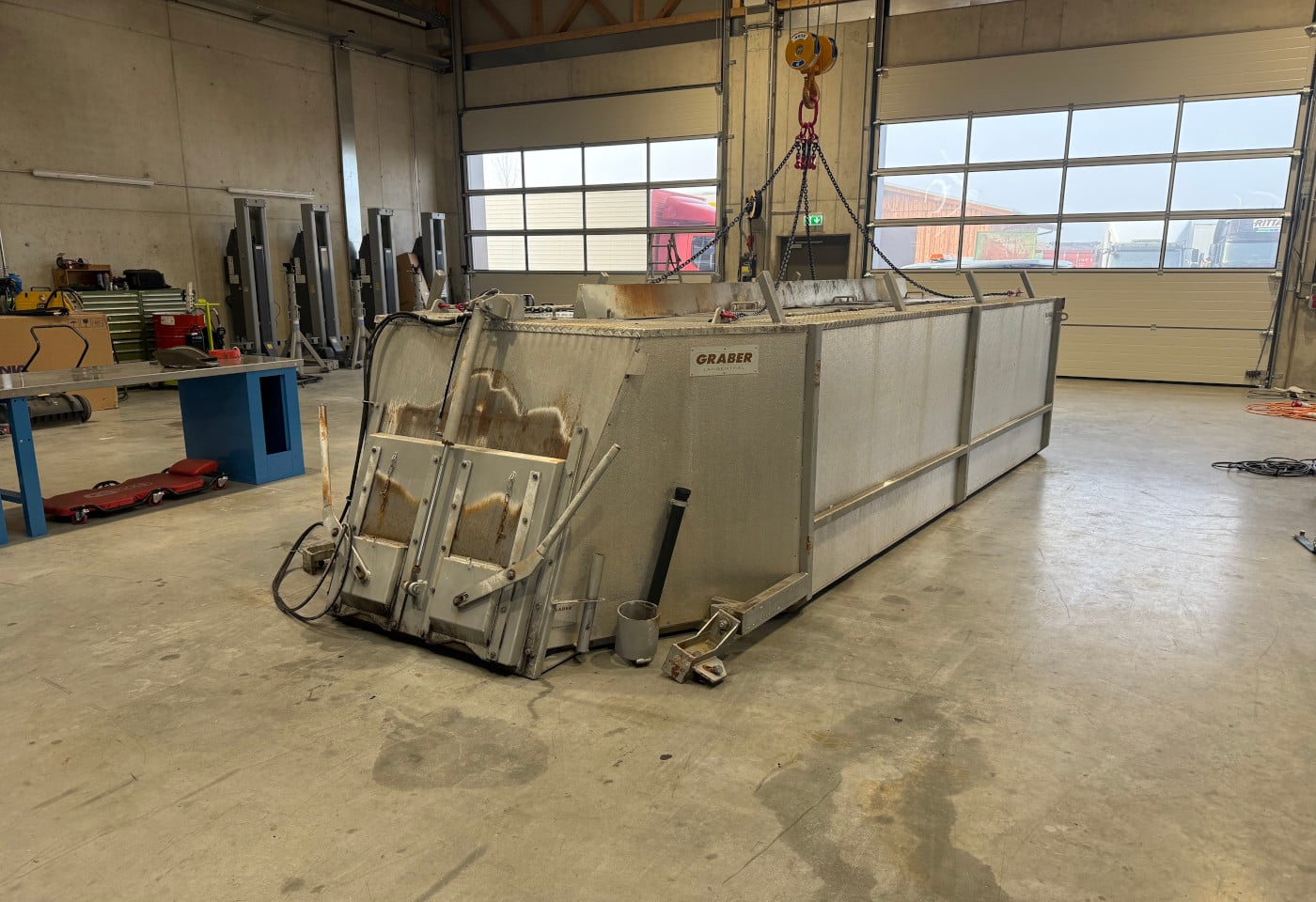 MOTO6625_2845869 vehicle image