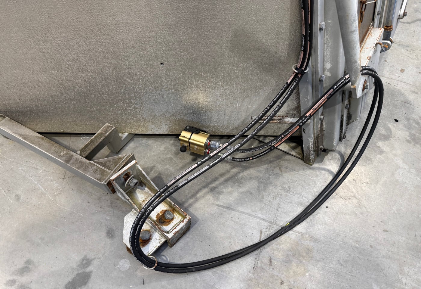 MOTO6625_2845869 vehicle image