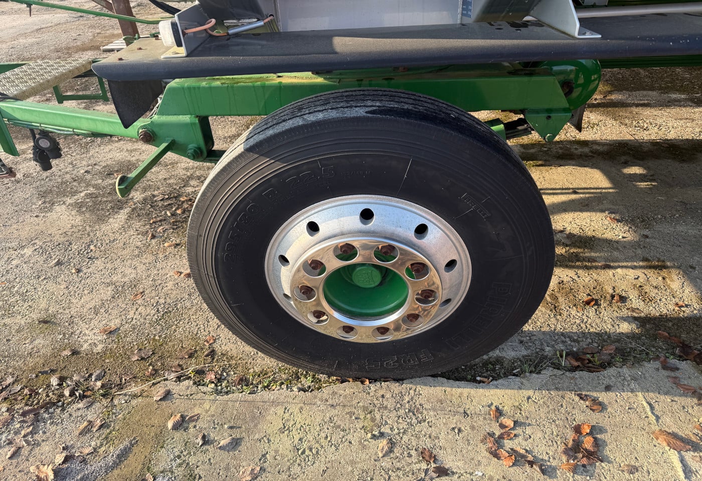 MOTO6625_2841262 vehicle image