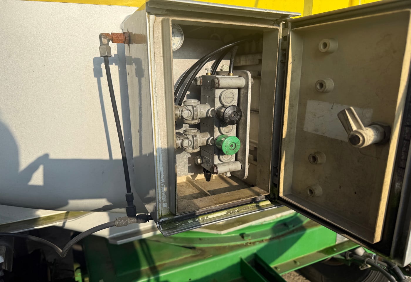 MOTO6625_2841262 vehicle image