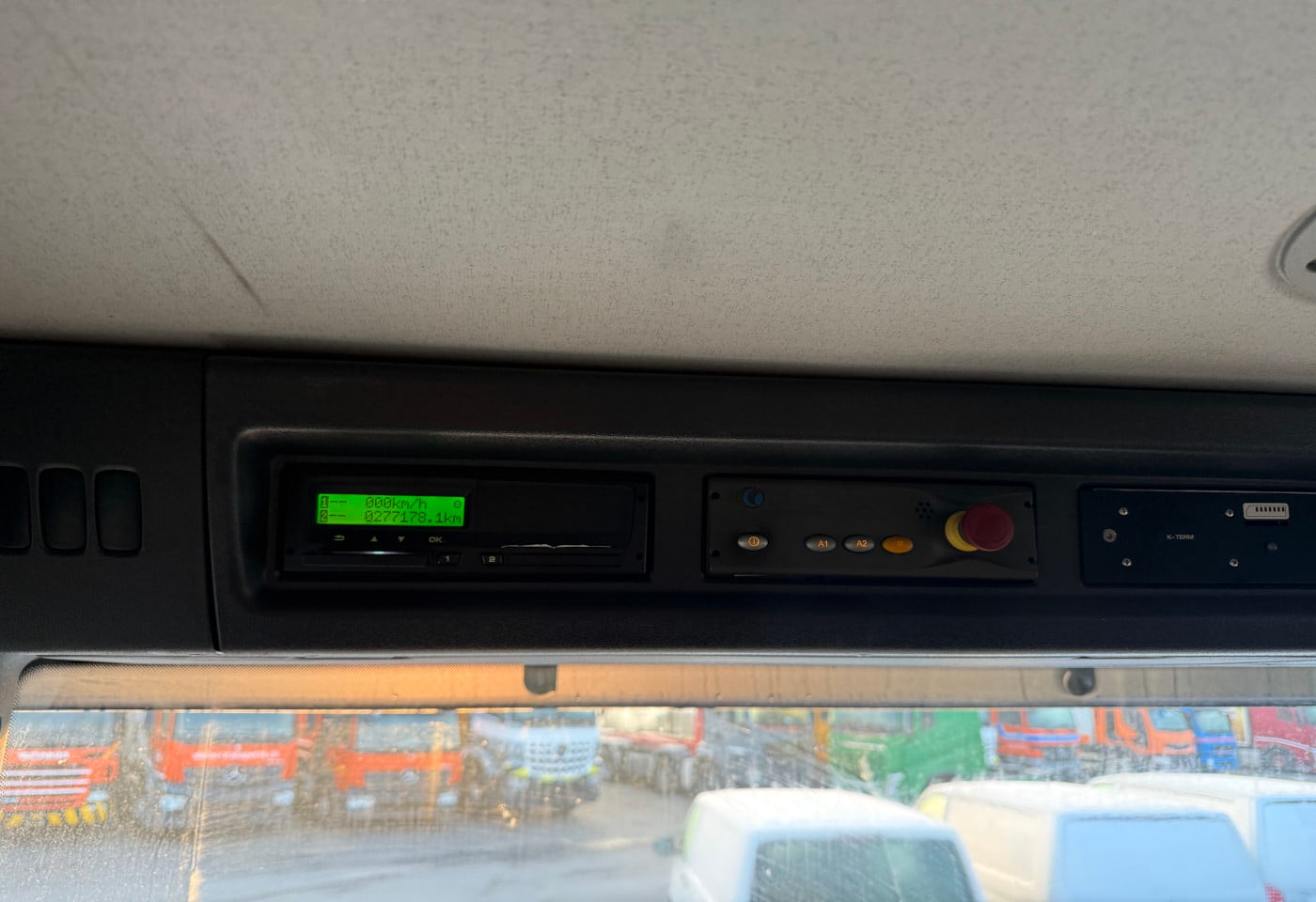 MOTO6625_2842169 vehicle image