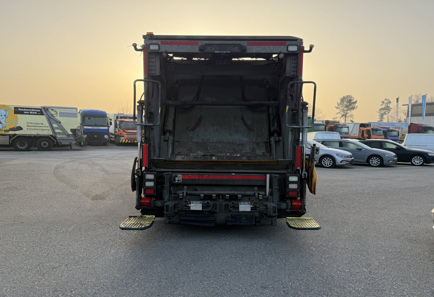 MOTO6625_2842169 vehicle image