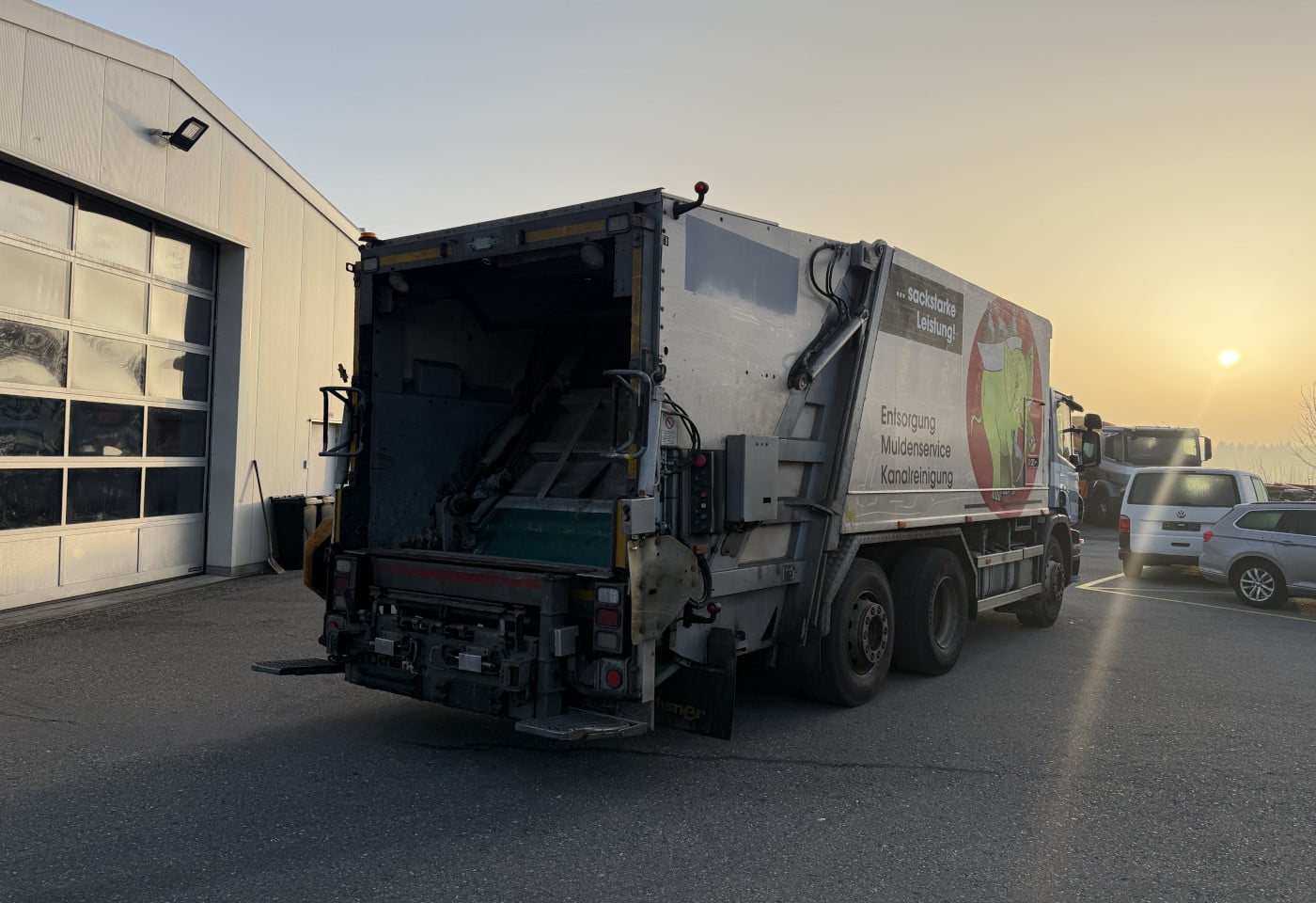 MOTO6625_2841264 vehicle image