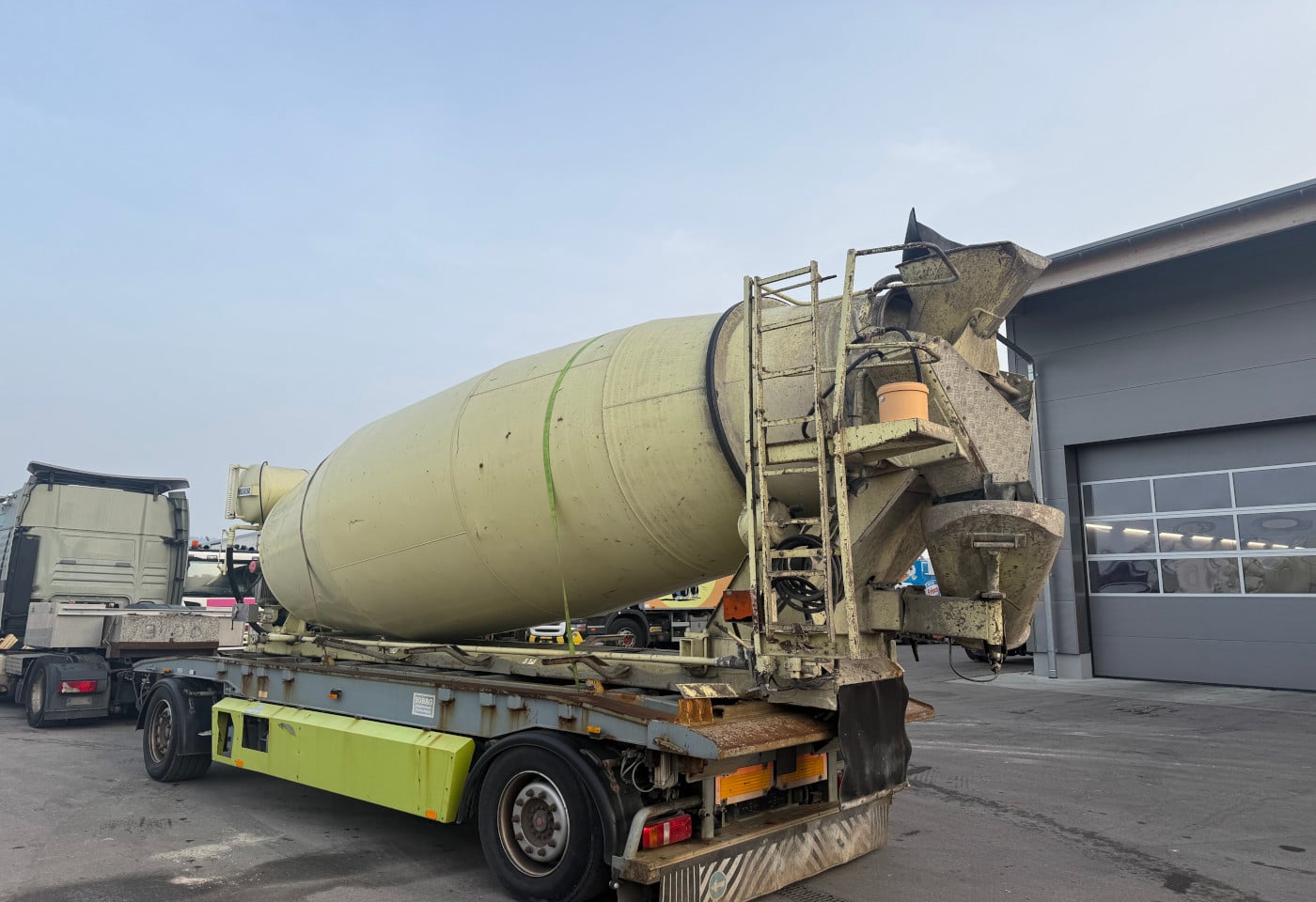 MOTO6625_2842362 vehicle image