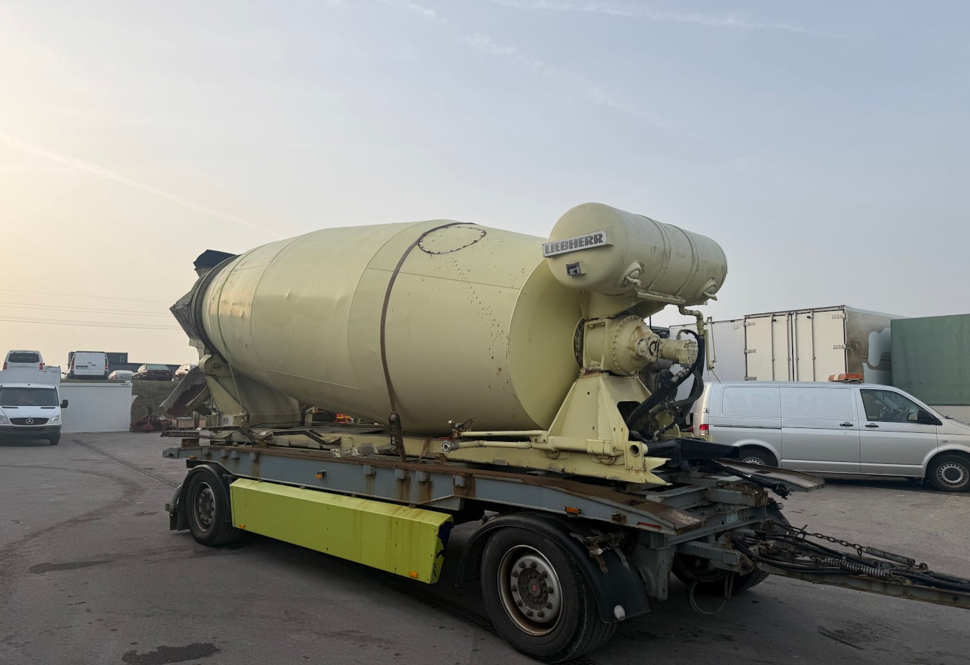 MOTO6625_2842362 vehicle image