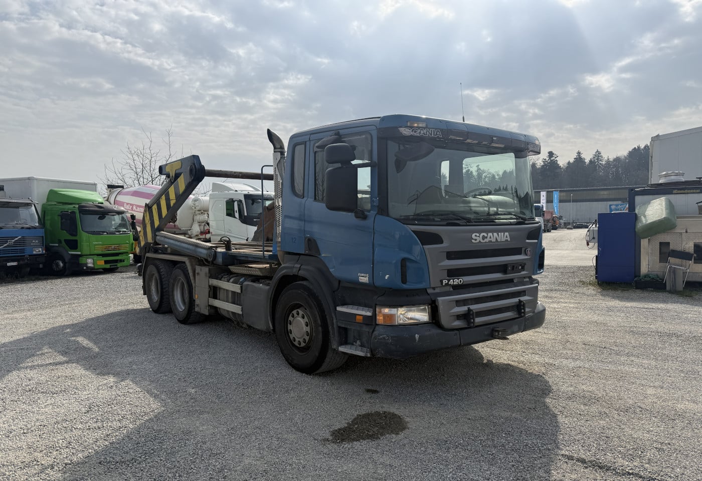 MOTO6625_2845119 vehicle image