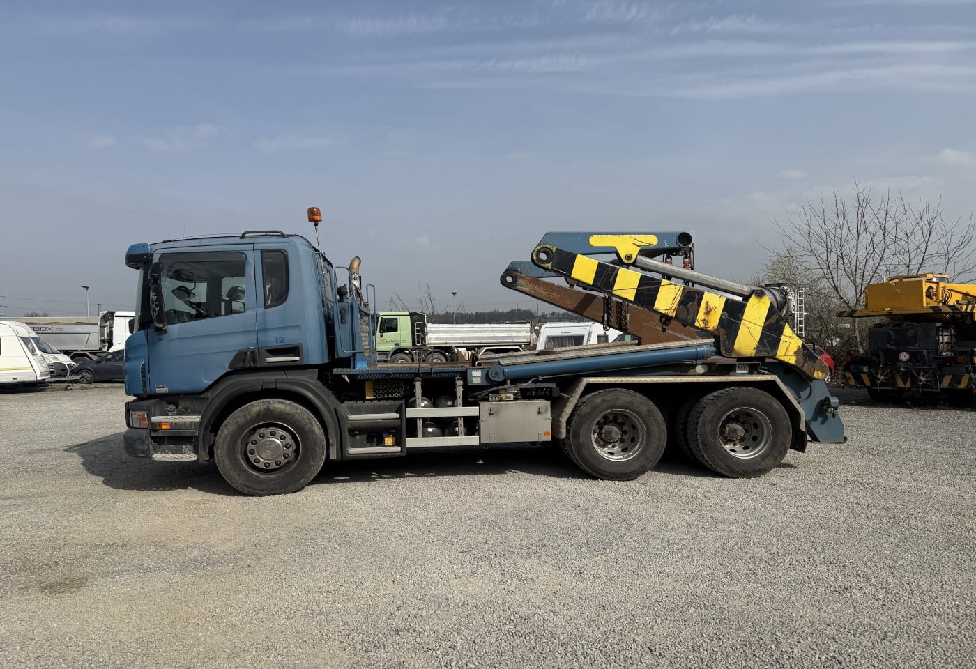 MOTO6625_2845119 vehicle image