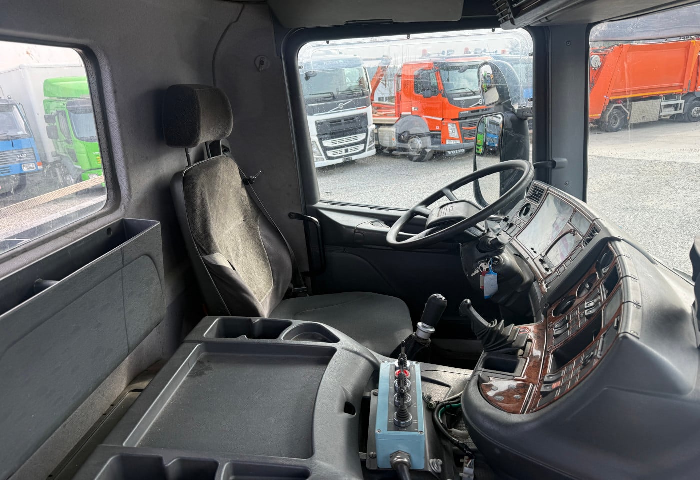 MOTO6625_2844731 vehicle image