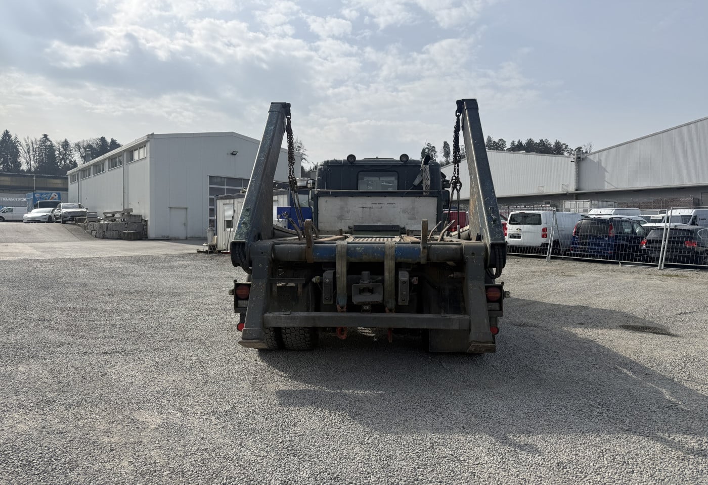 MOTO6625_2844731 vehicle image