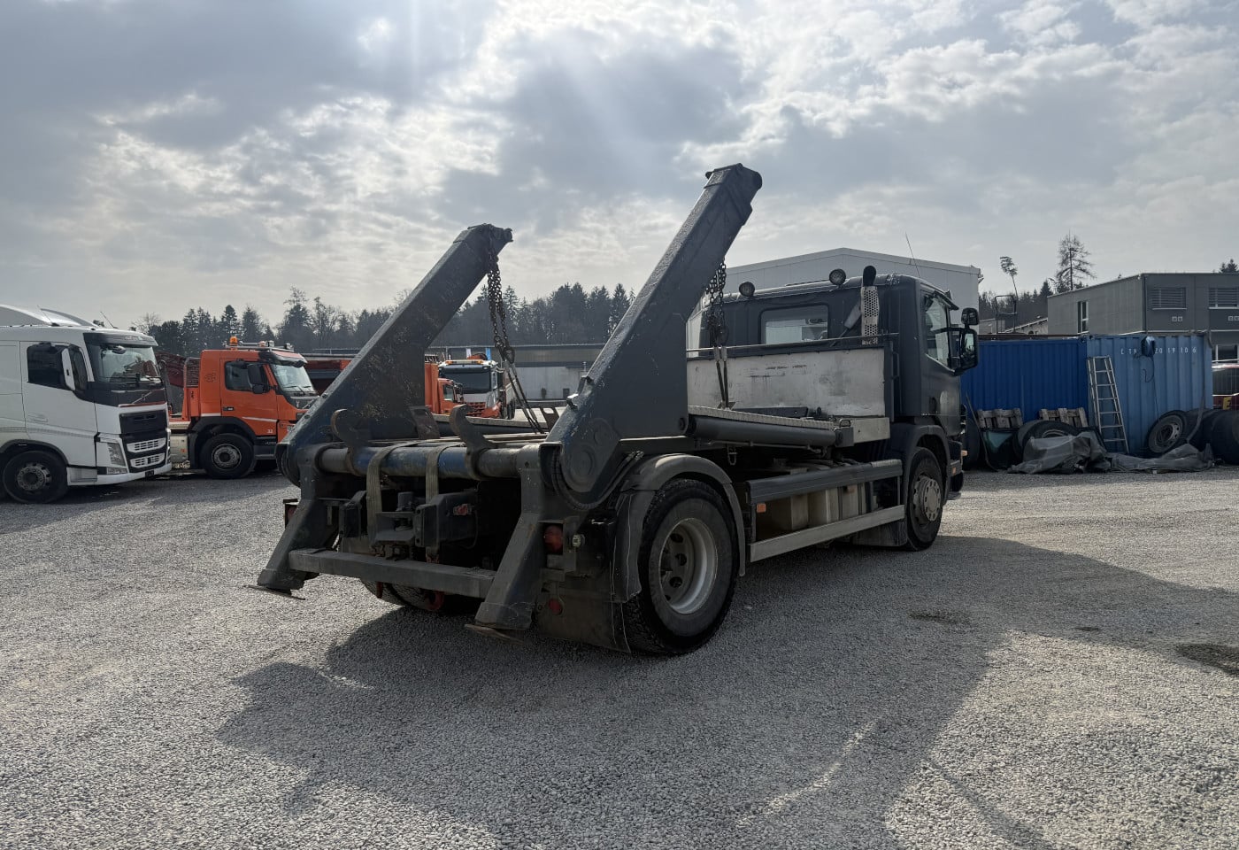 MOTO6625_2844731 vehicle image