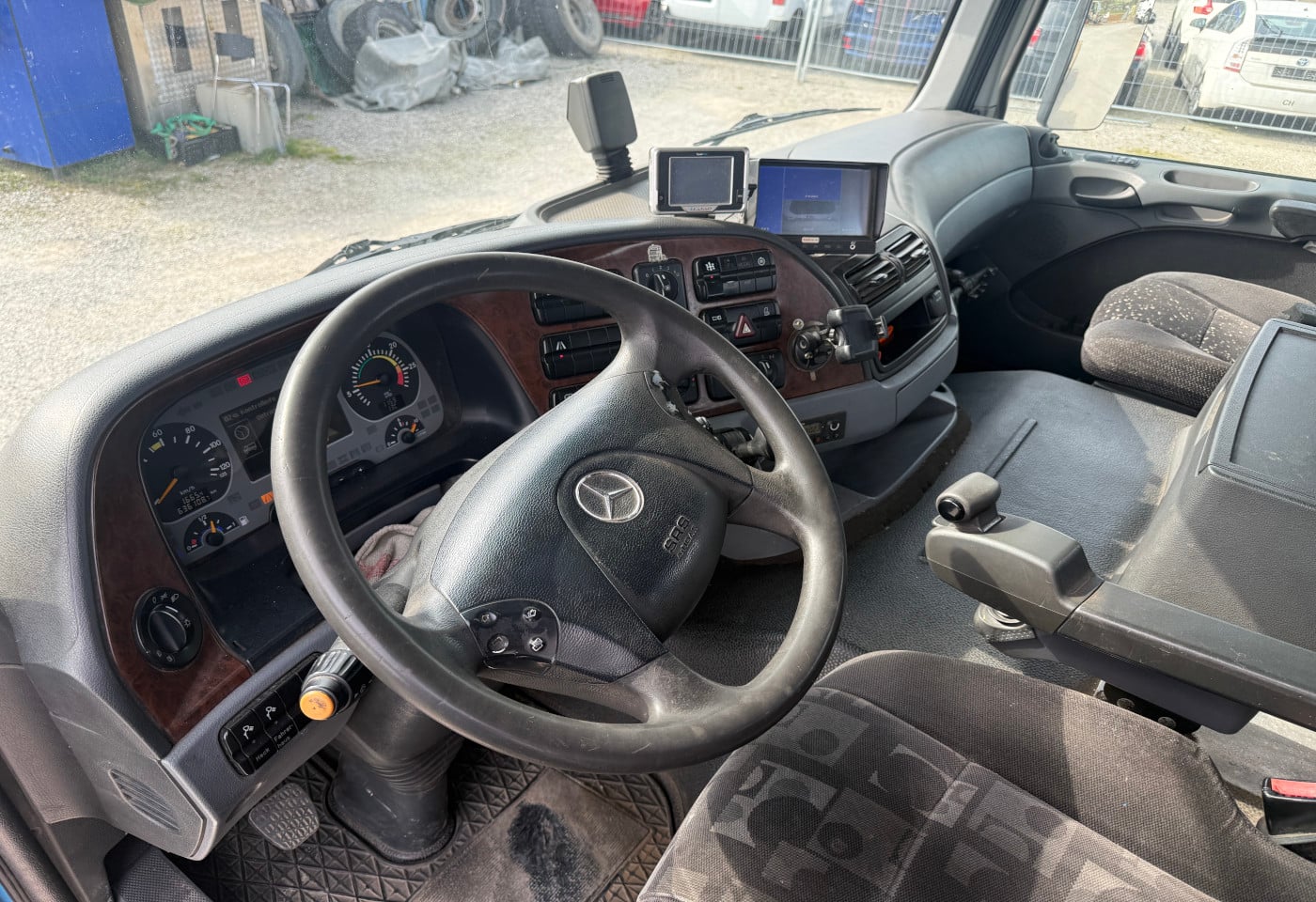 MOTO6625_2844388 vehicle image