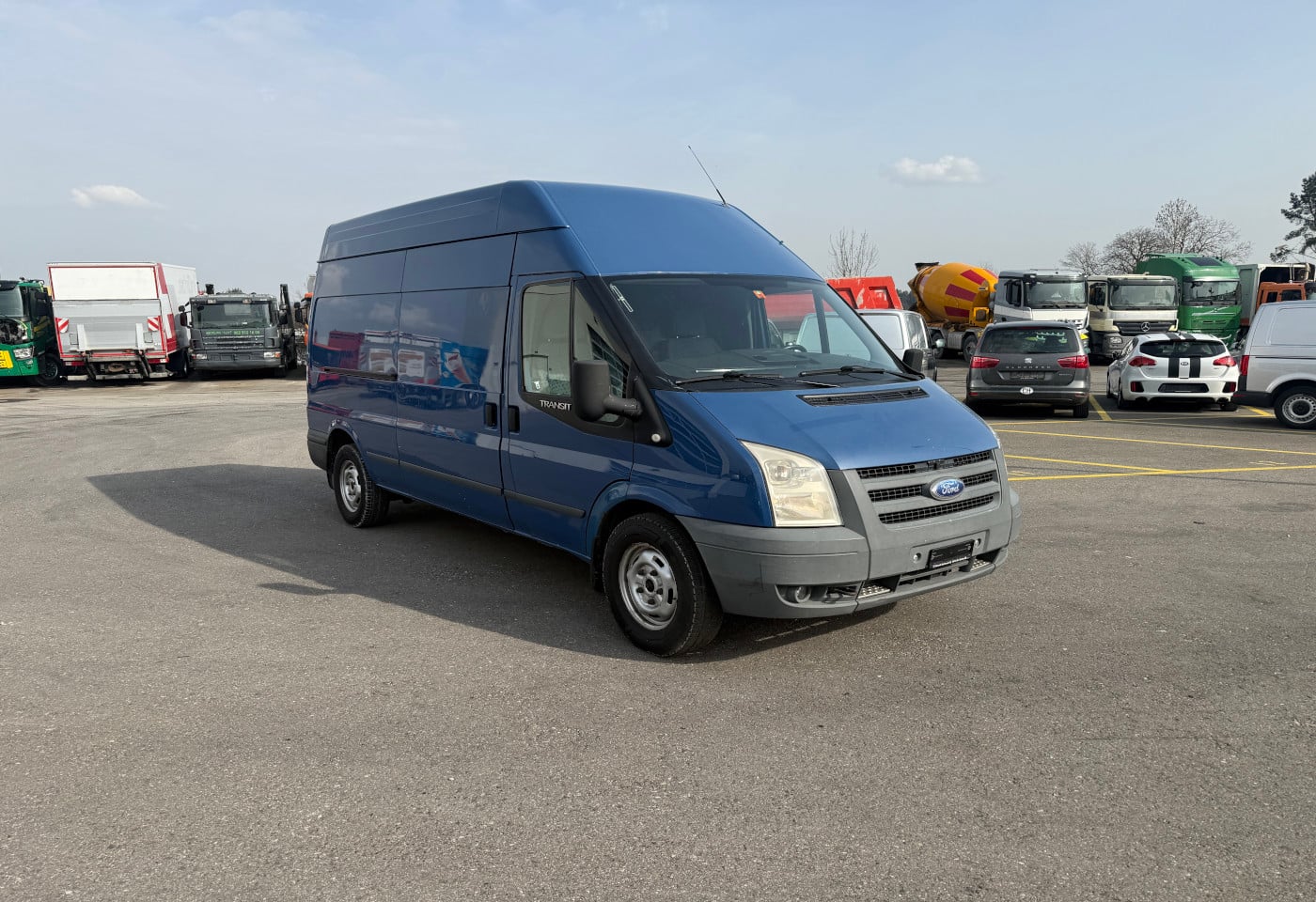 MOTO6625_2844733 vehicle image