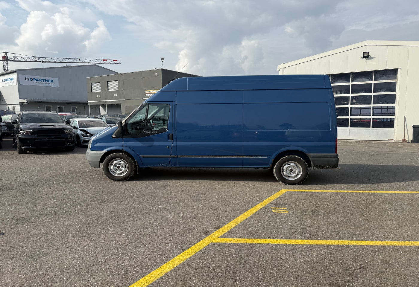 MOTO6625_2844733 vehicle image