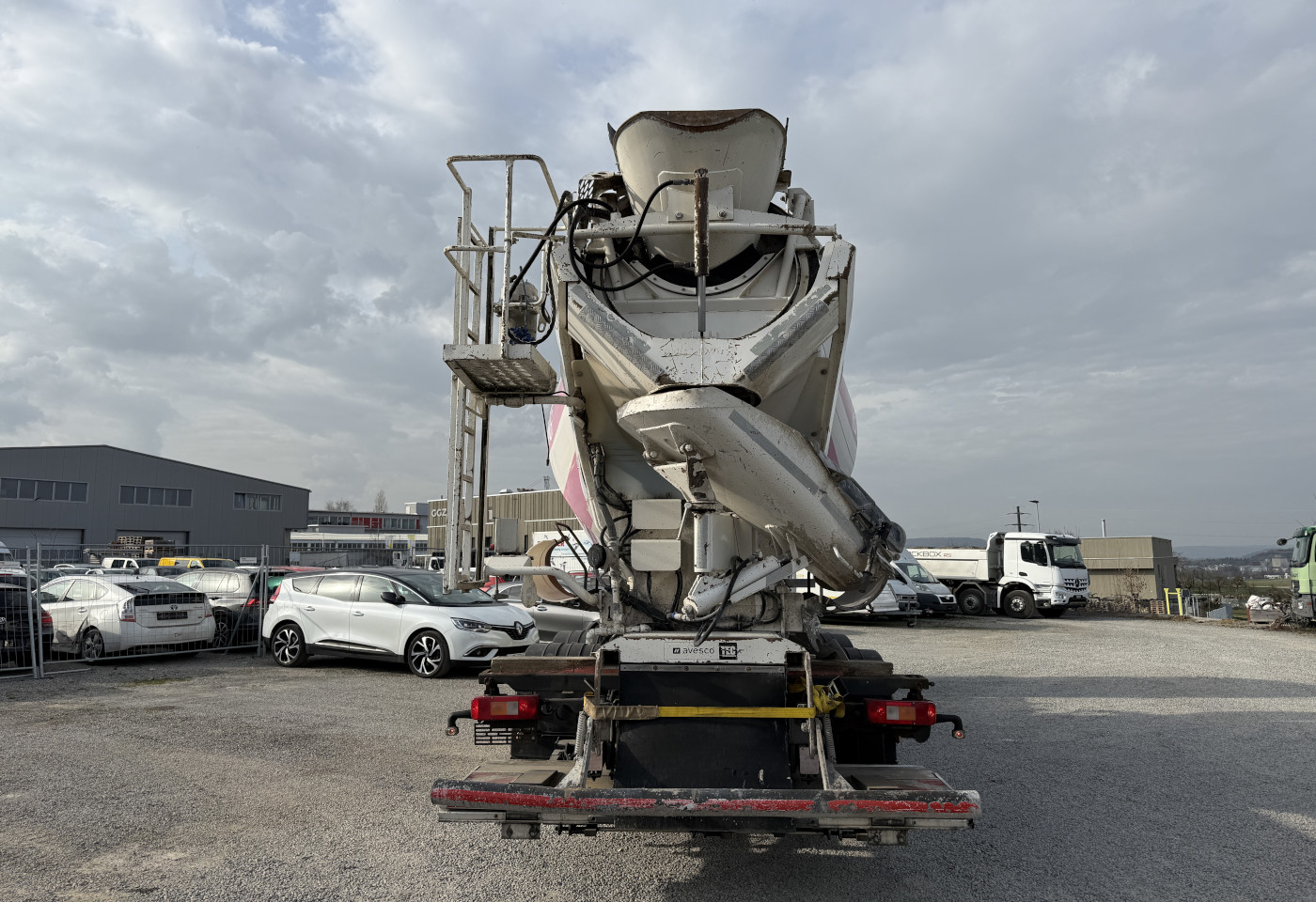 MOTO6625_2845122 vehicle image