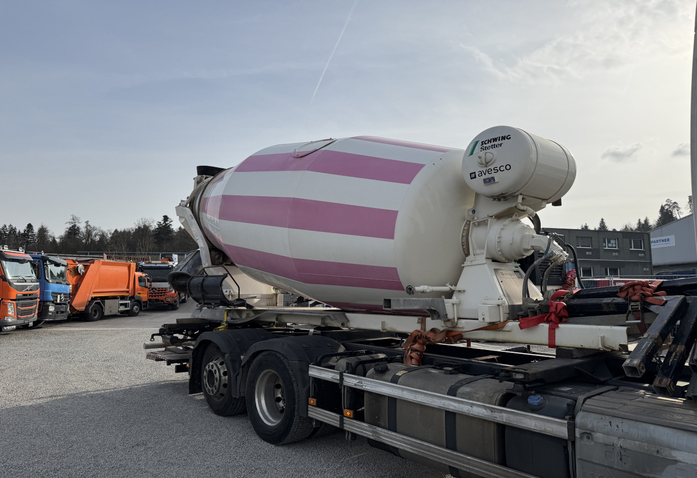 MOTO6625_2845122 vehicle image