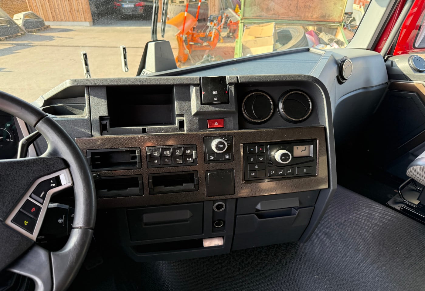 MOTO6625_2845323 vehicle image