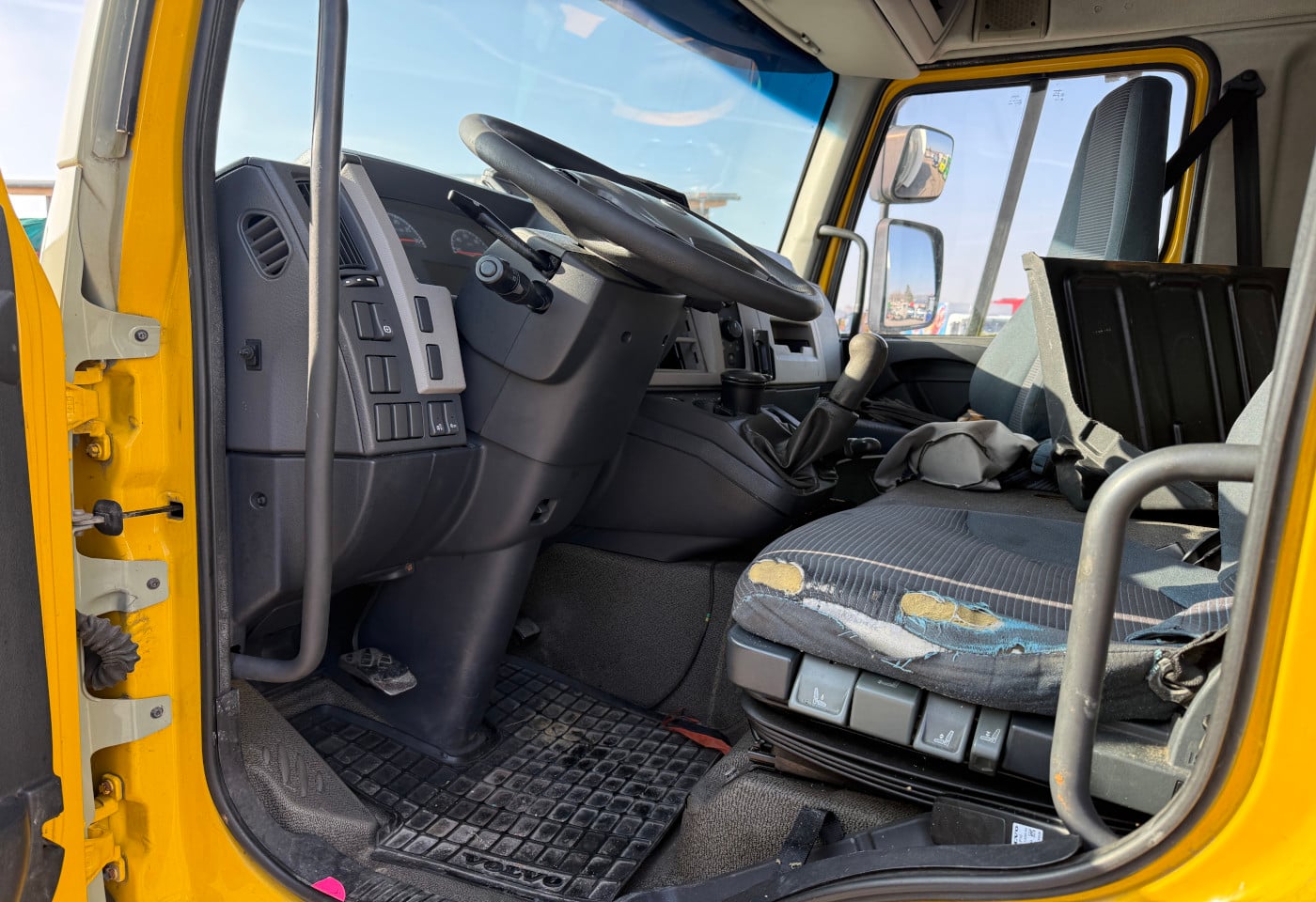 MOTO6625_2845671 vehicle image