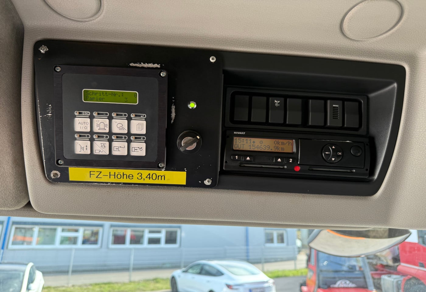 MOTO6625_2845672 vehicle image